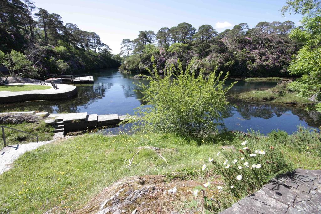 The Perrin Inn Glengarriff Esterno foto